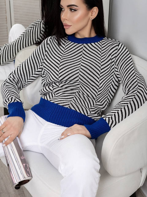 Hadat White-black-electric Sweater